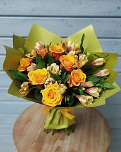 Букет цветов из:  Альстромерии и Розы в Тарках