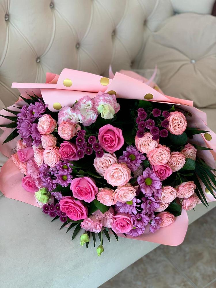 Букет цветов из: Хризантемы, Розы и Лизиантусы в Тарках