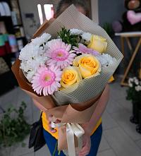 Букет цветов из:  Герберы, Розы и Хризантемы в Тарках