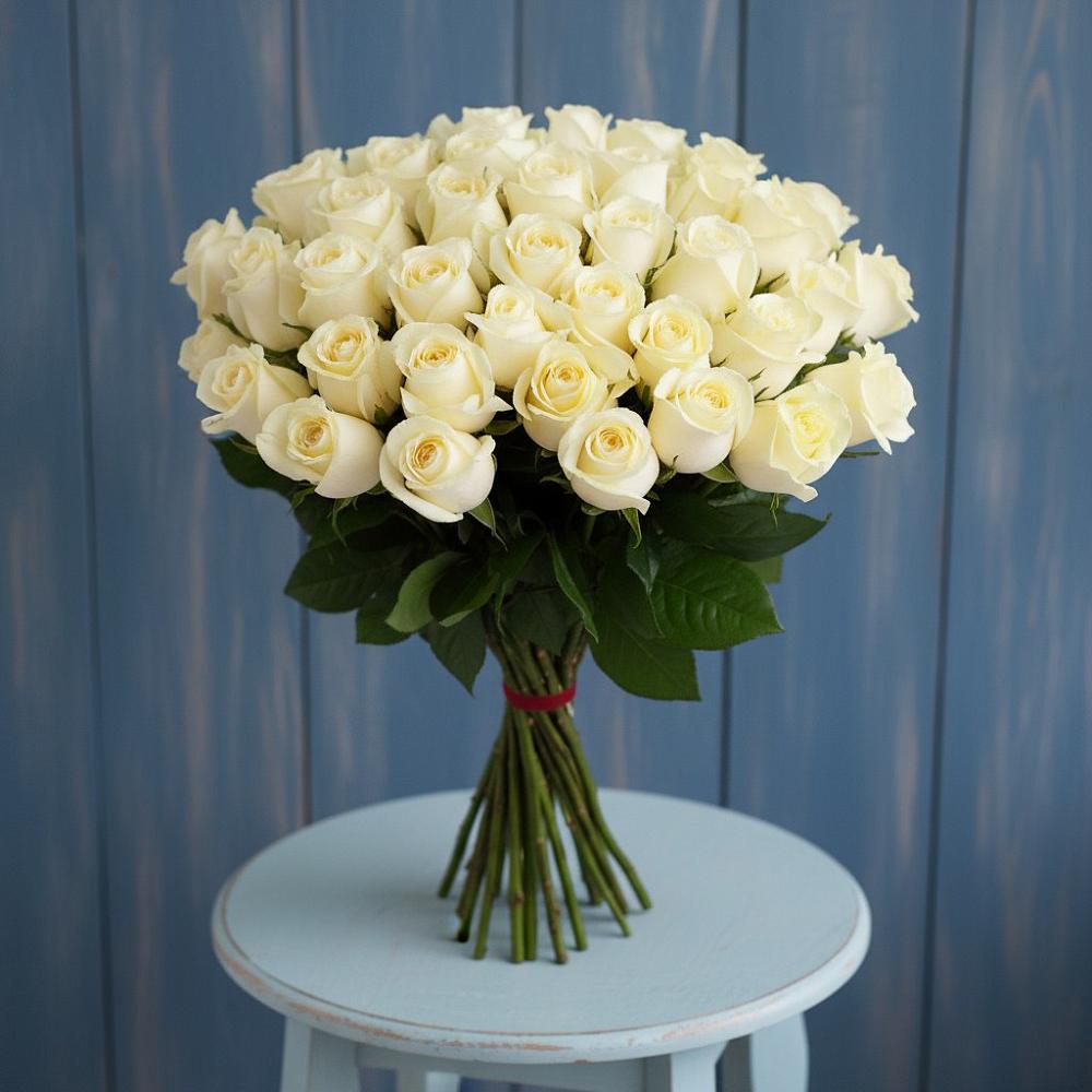 Букет 51 Белая роза Эдлесс Лав в Тарках