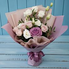 Букет цветов из:  Розы и Лизиантусы в Тарках