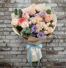 Букет цветов из:  Розы, Лизиантусы и Гвоздики #REPLACE_PRED# Тарках
